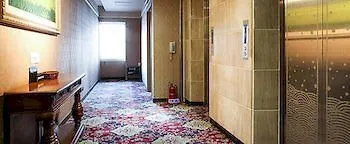 Neulbom Hotel Busan 2*,