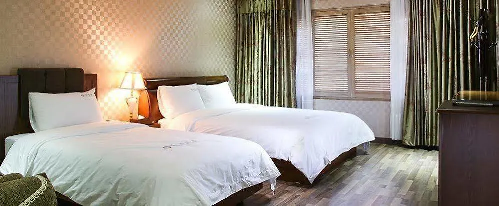 Neulbom Hotel Busan